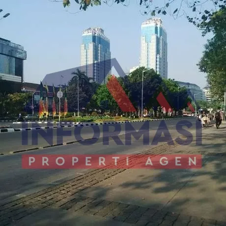 Jual gedung kantor, sangat strategis