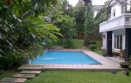 RUMAH MEWAH SENTUL CITY BOGOR UK 1061M2 BY HARRY