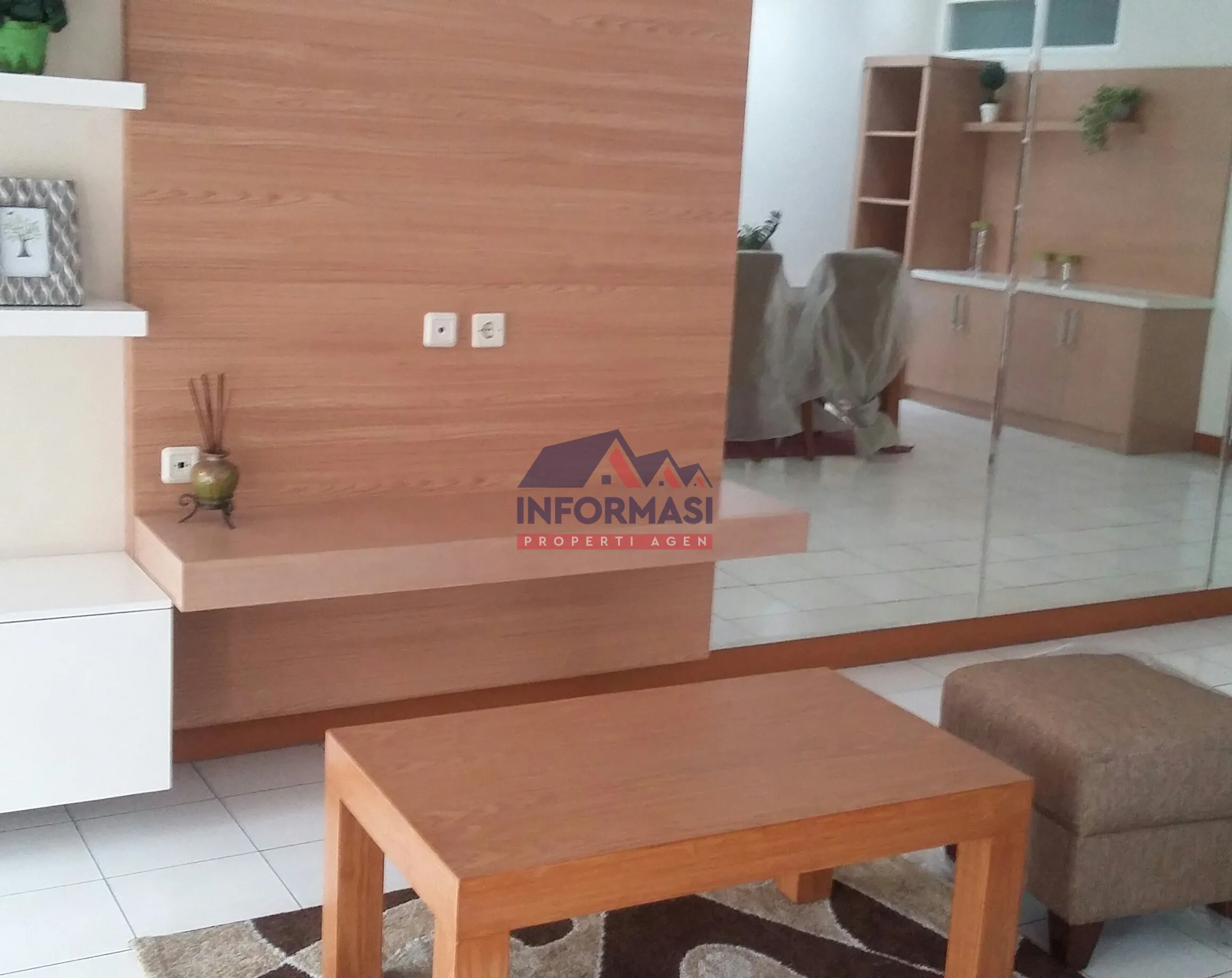 Furniture minimalis . Siap huni dan terawat