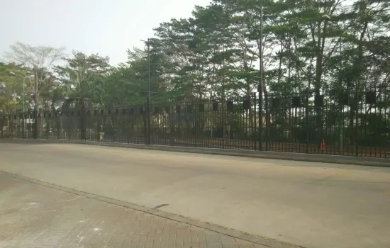 RUKO METROPOLIS TOWN SQUARE