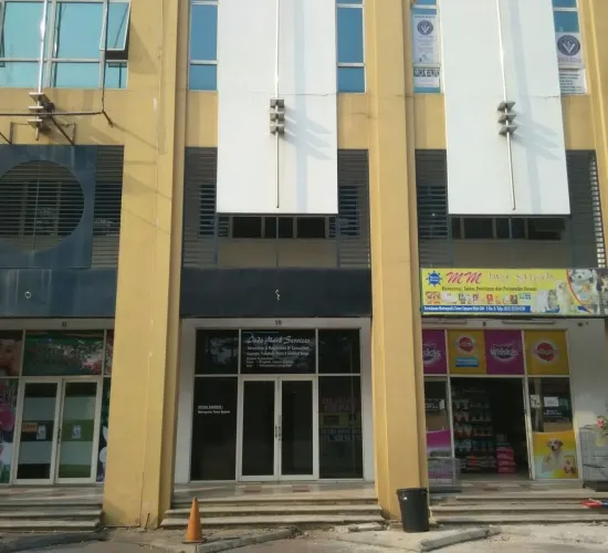 RUKO METROPOLIS TOWN SQUARE