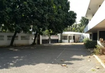 Rumah tua 2lt SIMPRUG GOLF