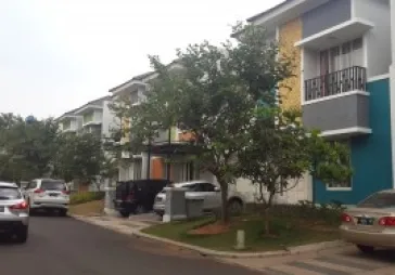 Rumah nyaman di sisi lapangan Golf