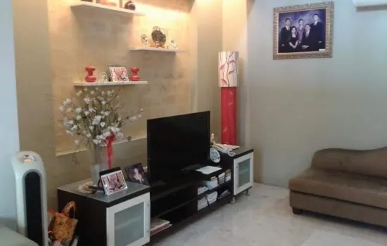 RUMAH CANTIK MINIMALIS CIDODOL KEB LAMA LT 160M2 HOEK BY HRY