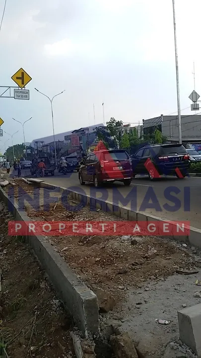 Di lokasi strategis...dekat dengan toll