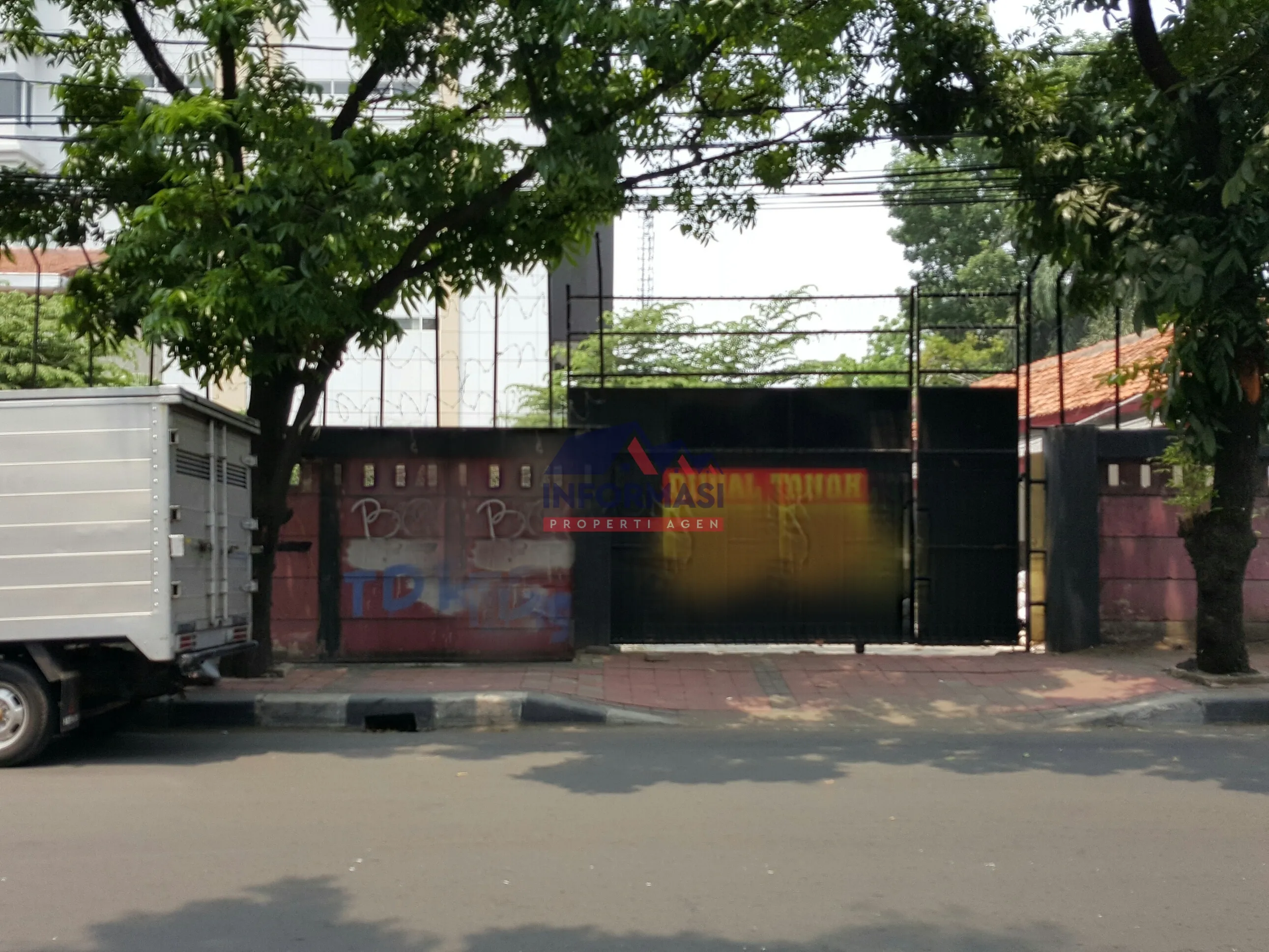 Tanah jl raya tanjung duren