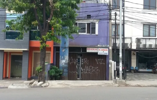 2 lantai di  Warung Buncit Raya, lokasi bagus!!