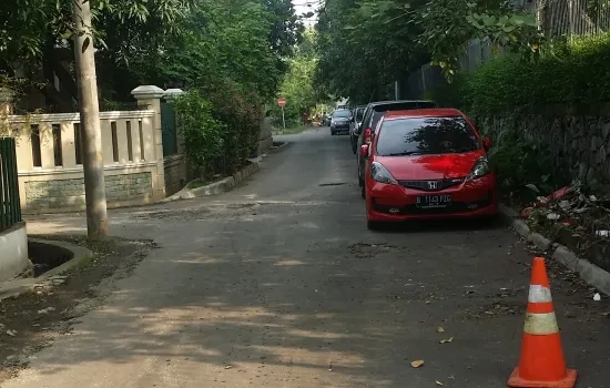RUMAH GREEN VILLE UK 325M2 PARKIR LUAS