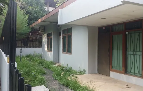 RUMAH GREEN VILLE UK 325M2 PARKIR LUAS
