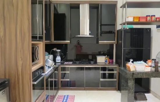 RUMAH BAGUS MUARA KARANG FF UK 5X15 , 3 LANTAI BY HARRY