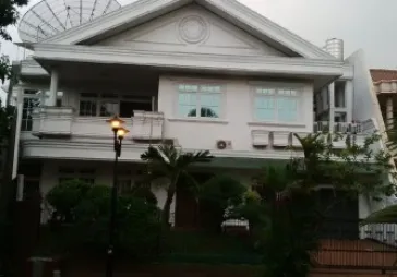 rumah mewah bukit gading villa cluster Tampak Siring