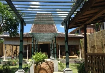 Villa hitung tanah, cocok utk kost, 5 menit dr Univ.Udayana