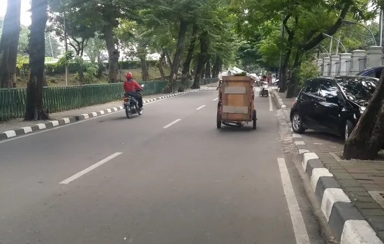 BANGUNAN COCOK BUAT KANTOR DI TOMANG RAYA