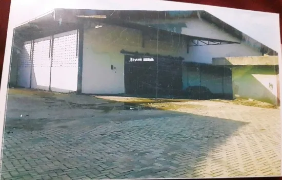 Tampak Samping