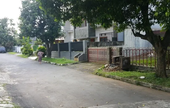 Rumah tua hitung tanah di Bogor Baru Kab Bogot