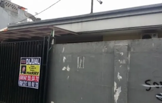 BAGUS JL DWIWARNA KARTINI JAKPUS UK 230M2