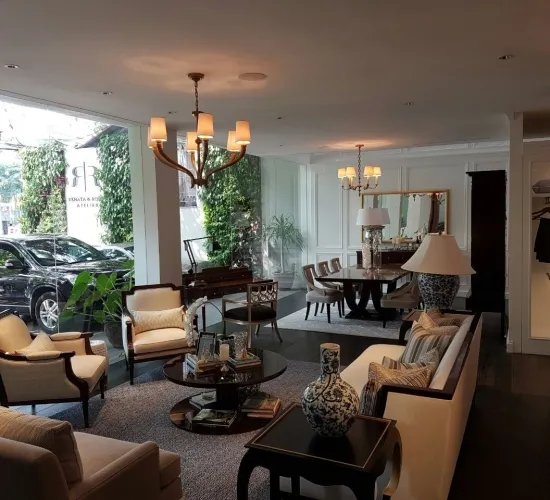 Gedung komersil mewah kebayoran baru