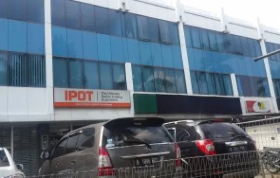 Rukan Ekslusif  Grand Puri Niaga Hadap Tol