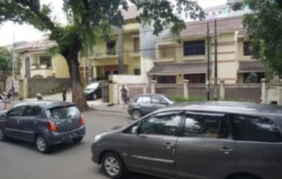 Strategis jalan besar