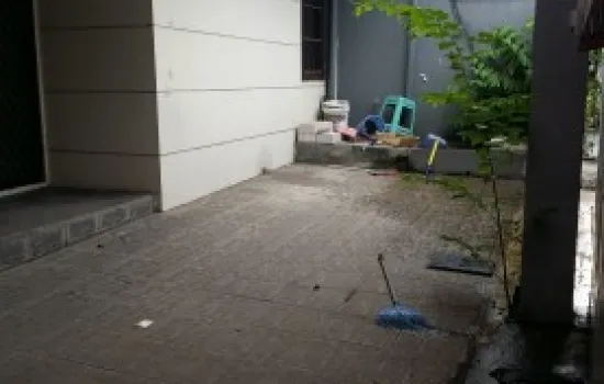 BAGUS JL DWIWARNA KARTINI JAKPUS UK 230M2