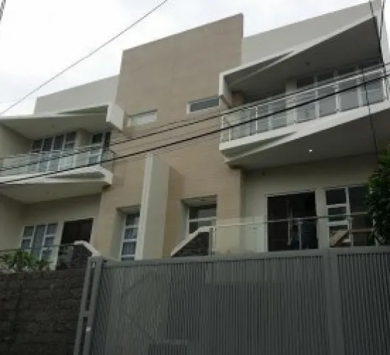 BARU JL TAMAN S PARMAN blkg UNTAR & BOUTIQUE HOTEL