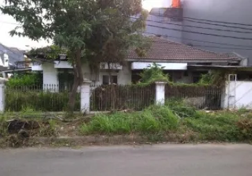 Rumah tua hitung tanah hoek di sunter seluas 305m