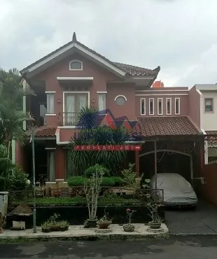 Rumah minimalis 2LT 3+1KT 3+1KM siap huni semi furnish