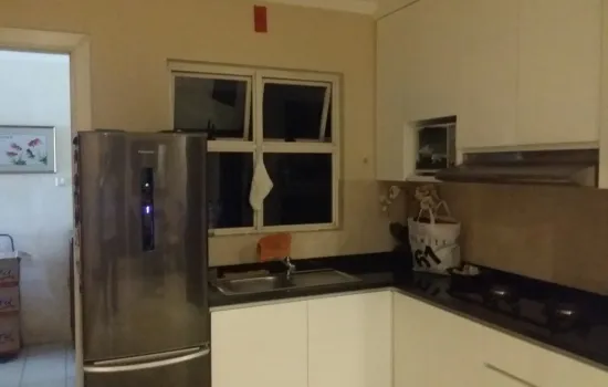 KEDOYA ELOK UK 3 BR LANGKA , LANTAI BAGUS