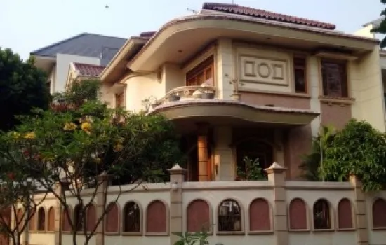RUMAH BAGUS - HUK 2 LANTAI DI  PURI KENCANA