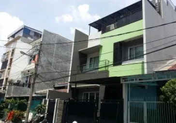 TAMAN DUTA MAS JELAMBAR UK 8X21 , 3 LT , DIJUAL CEPAT
