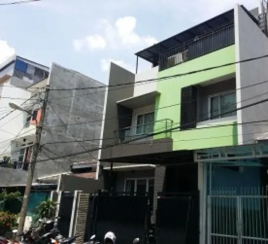 TAMAN DUTA MAS JELAMBAR UK 8X21 , 3 LT , DIJUAL CEPAT