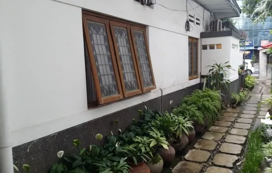 Rumah lama jl salemba tengah luas 1200m2