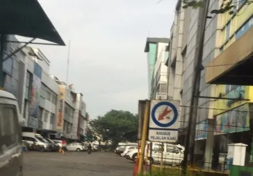 Ruko Intercon Plaza, Jakbar