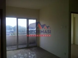 Ruko daerah jakbar. lokasi bagus
