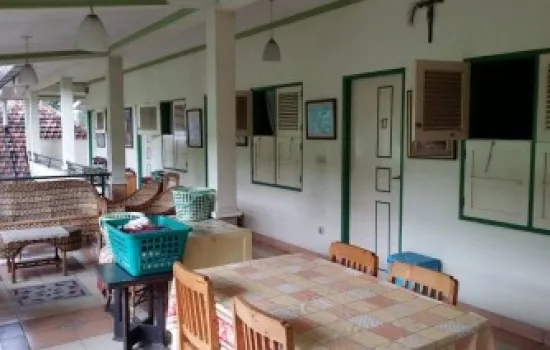 Rumah lama jl salemba tengah luas 1200m2