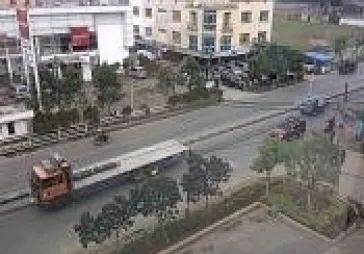 RUKO BBC (Boulevard Business Center), Hadap jalan raya