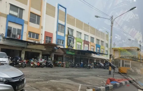 Ruko Pasar Laris Taman Surya, lok. Strategis, byk pengunjung