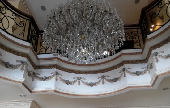 Rumah clasic dan lux. Fully furnished.