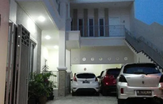 MERUYA UTARA , LT 472M2 / LB 1000 , BAGUS BANGET