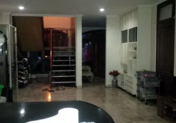 Rmh 800m dipusat kota dkt univ ternama. SHM