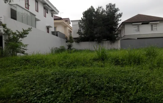 Lokasi nyaman Puri Botanical Joglo