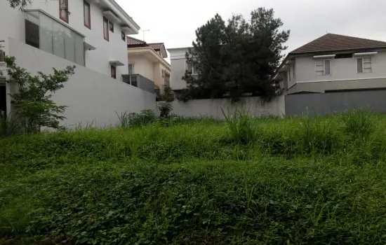 Lokasi nyaman Puri Botanical Joglo
