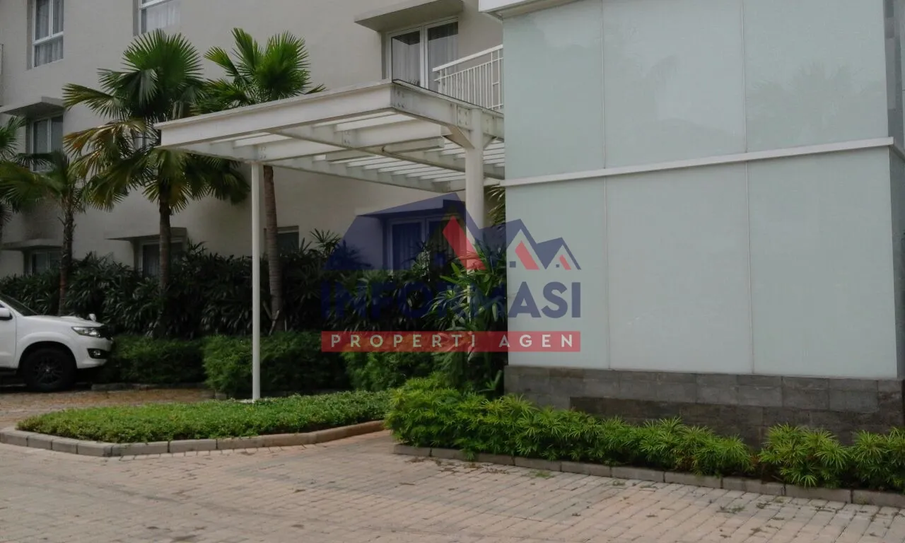 1 unit apartemen Puri Residence lantai dasar luas 141,72 m2