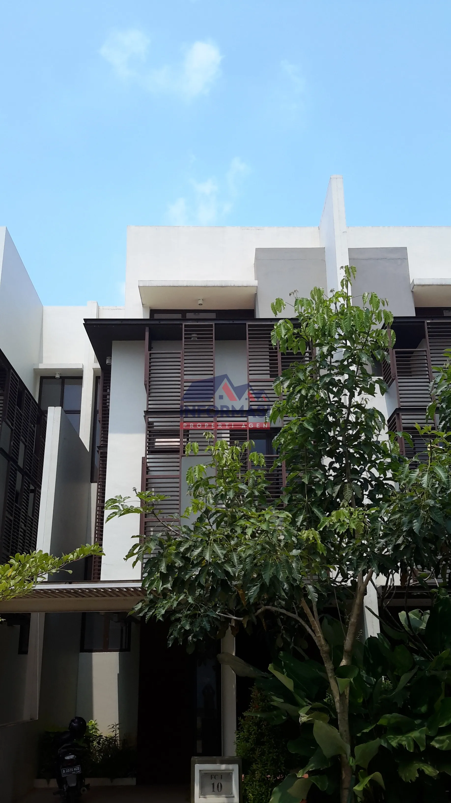 Tampak Depan