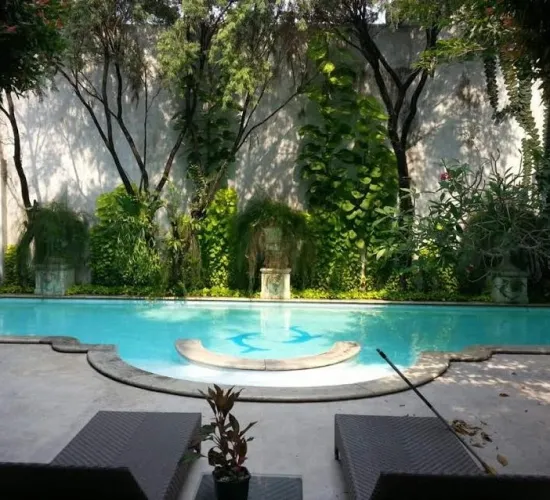 JL bangka kemang jaksel mewah ,s pool , lt 1089 / lb 1400m2