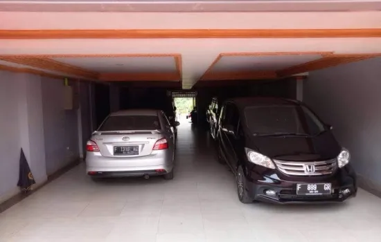 CIBUBUR mewah , lt 3500m2 / lb 1700m2 dan sangat nyaman