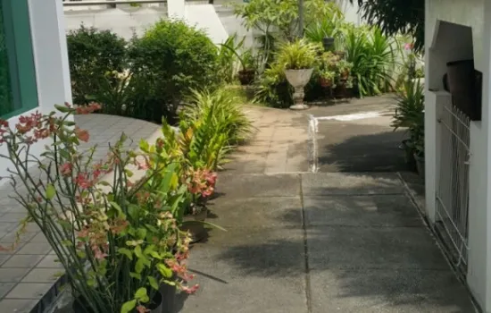 Rumah Huk Permata Buana