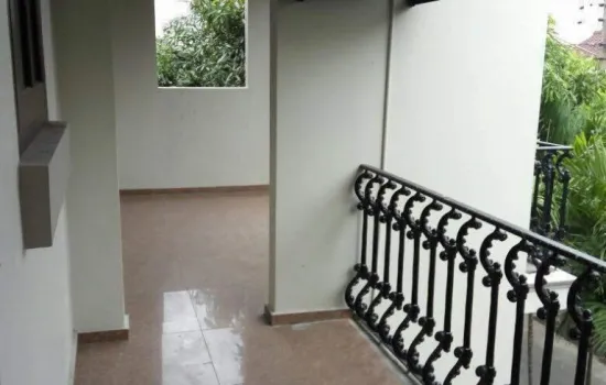 Rumah 2 lt SOLO Jawa tengah