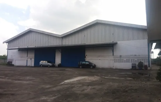 Pabrik dan gudang siap pakai