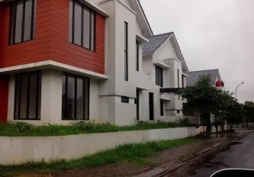 Graha Raya lt.189 lb.122,posisi huk,  2 lantai